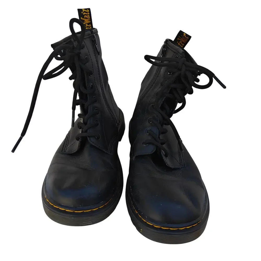 Dr. Martens 1460 Y Black Leather 8 Eye Boots US 6 EU 37